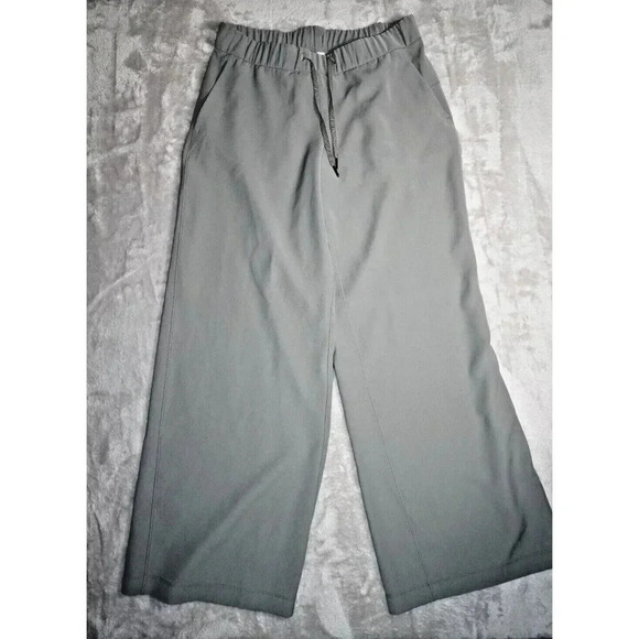 Lululemon On The Fly Pant Wide Leg Woven Grey Sage Size 10 - Picture 9 of 16